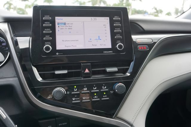 Used 2021 Toyota Camry LE FWD image 4