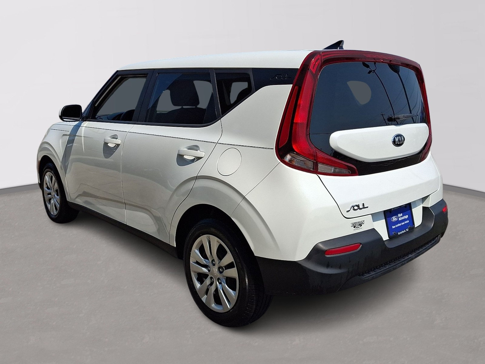 Used 2020 Kia Soul LX FWD image 4