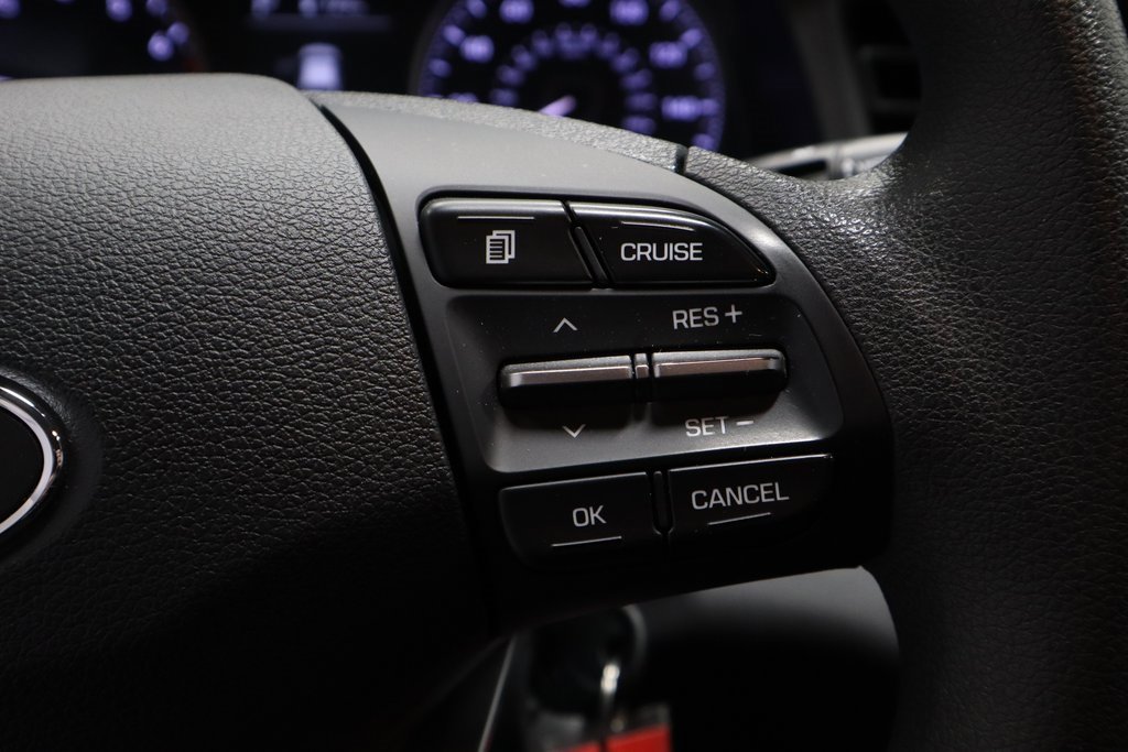 Used 2020 Hyundai Elantra SE w/ Winter Weather Package image 26