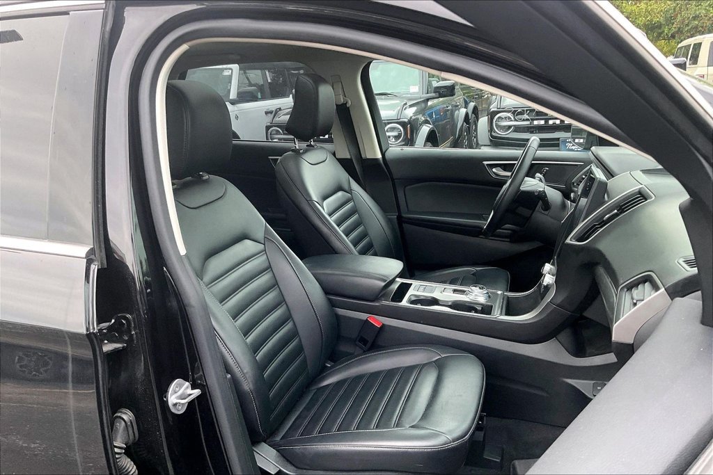 Certified 2022 Ford Edge SEL w/ Convenience Package AWD/4WD image 6