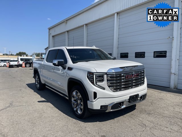 Used 2023 GMC Sierra 1500 Denali w/ Denali Reserve Package AWD/4WD image 2
