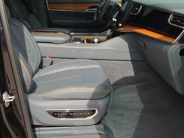 Used 2024 Jeep Grand Wagoneer Series III AWD/4WD image 12