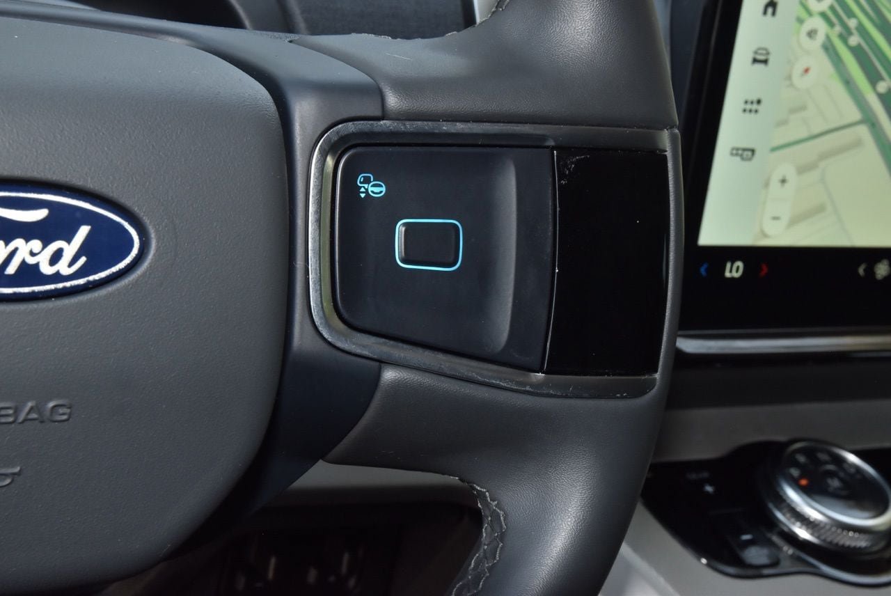 Certified 2025 Ford Expedition Max Active RWD image 25
