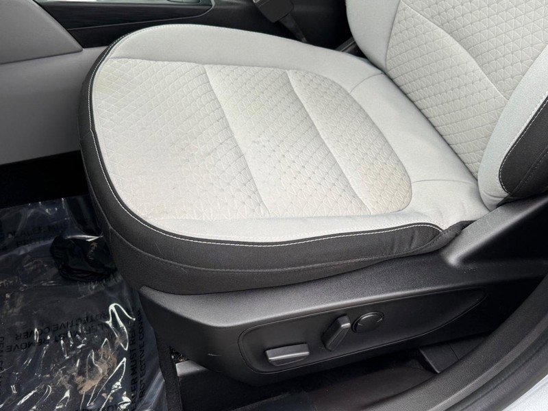 Certified 2023 Ford Escape Active AWD/4WD image 28