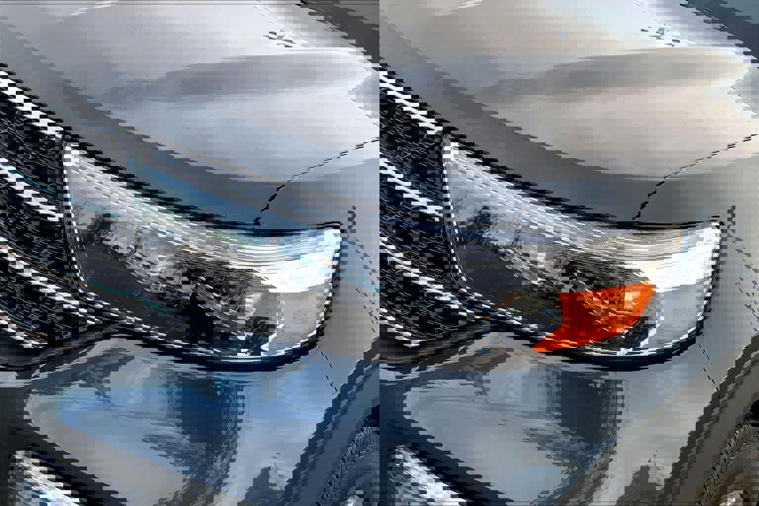 Certified 2022 Ford Explorer XLT w/ Equipment Group 202A image 27