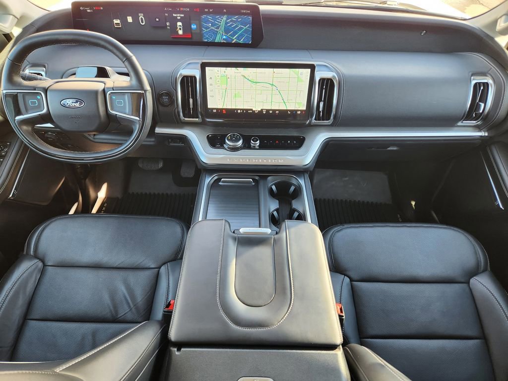 Certified 2025 Ford Expedition Platinum w/ Driver's Package image 14