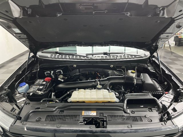 Certified 2025 Ford Expedition Active AWD/4WD image 35