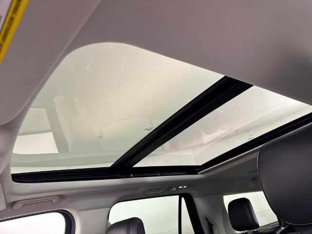 Certified 2025 Ford Expedition Max Platinum image 6