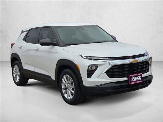 Used 2024 Chevrolet TrailBlazer LS FWD image 3