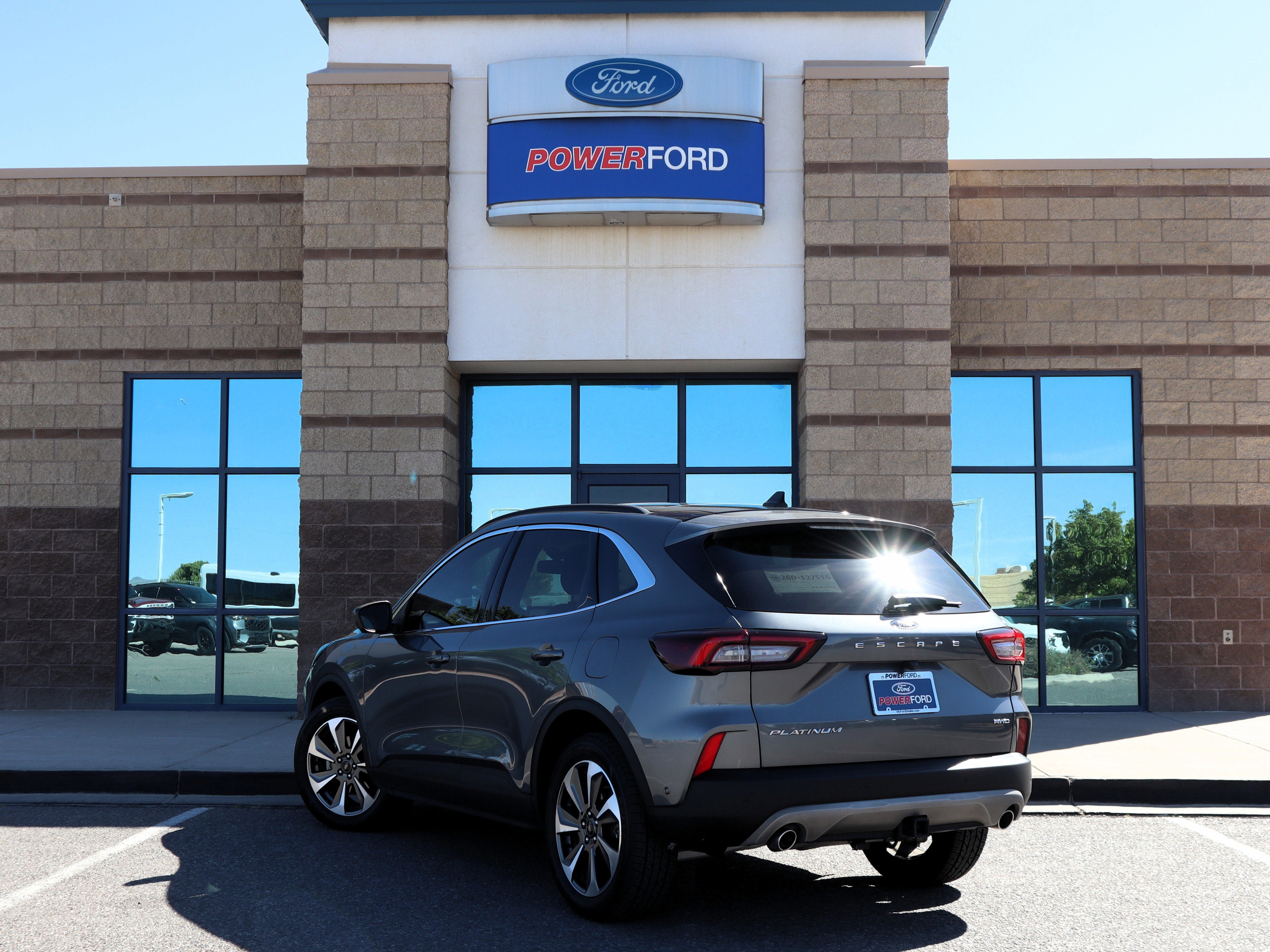 Certified 2023 Ford Escape Platinum w/ Premium Technology Package AWD/4WD image 3