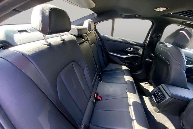 Used 2025 BMW 330i xDrive Sedan AWD/4WD image 39