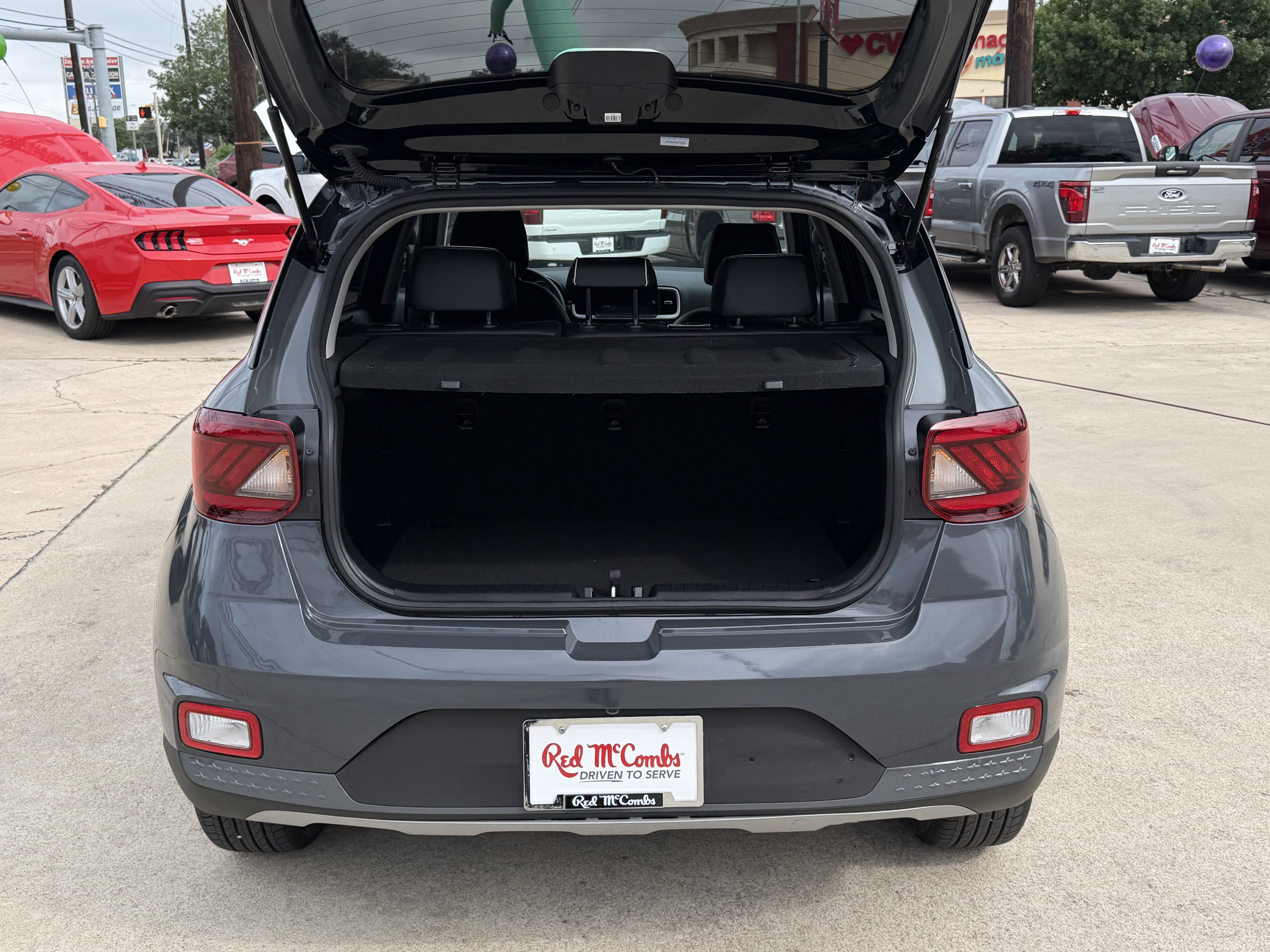 Used 2024 Hyundai Kona SEL w/ Convenience Package FWD image 15