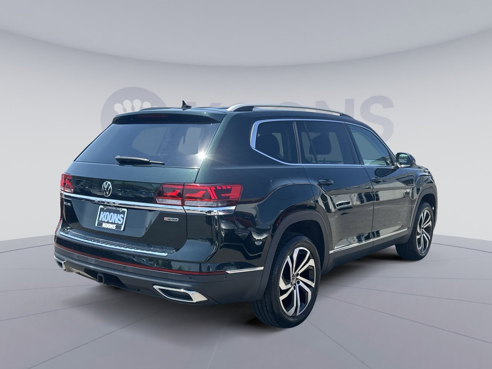 Used 2021 Volkswagen Atlas SEL Premium AWD/4WD image 11