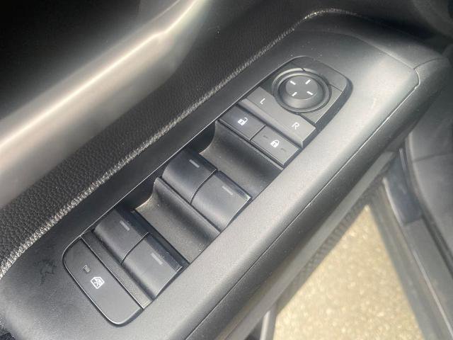 Used 2024 Toyota Tacoma TRD Off-Road AWD/4WD image 35