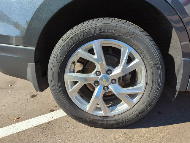 Used 2018 Chevrolet Equinox LT w/ LPO, Protection Package AWD/4WD image 12