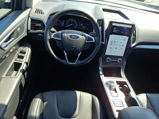 Certified 2022 Ford Edge Titanium AWD/4WD image 12