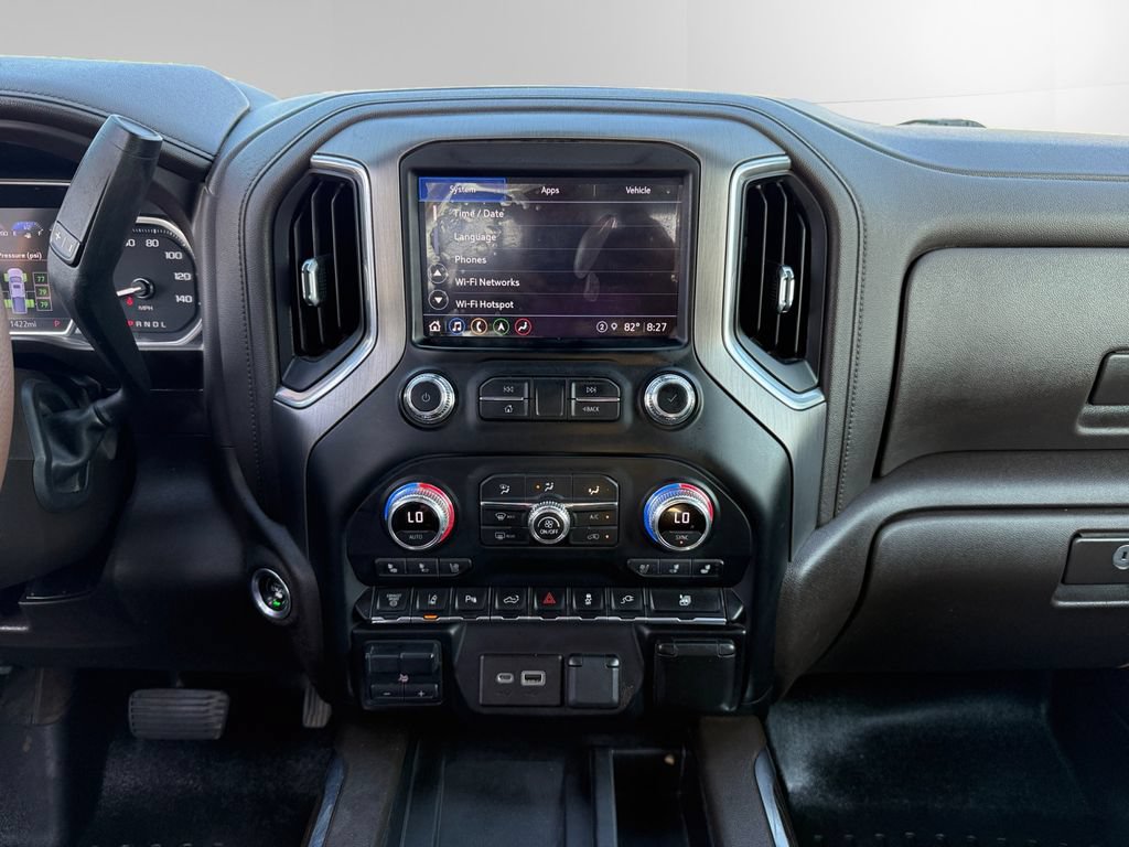 Used 2022 GMC Sierra 3500 Denali w/ Denali Ultimate Package AWD/4WD image 11