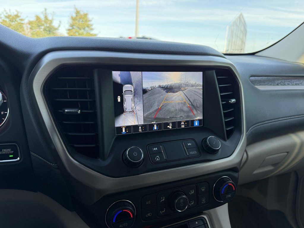 Used 2021 GMC Acadia Denali w/ Denali Technology Package image 17