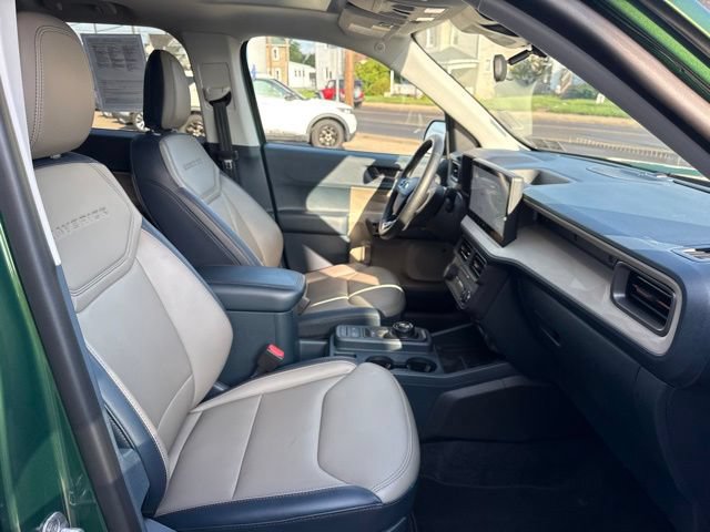 Certified 2025 Ford Maverick Lariat w/ 4K Tow Package AWD/4WD image 35