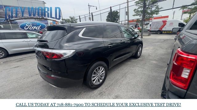 Used 2024 Buick Enclave Premium image 3