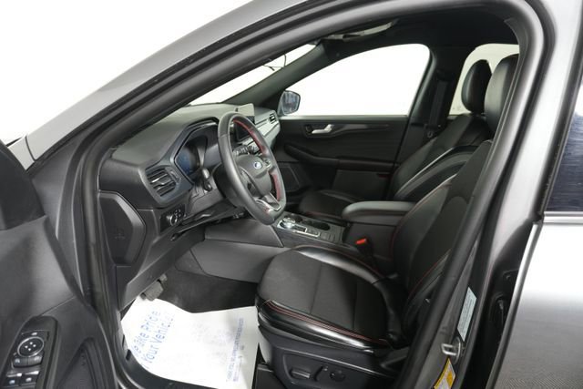 Certified 2025 Ford Escape ST-Line image 16