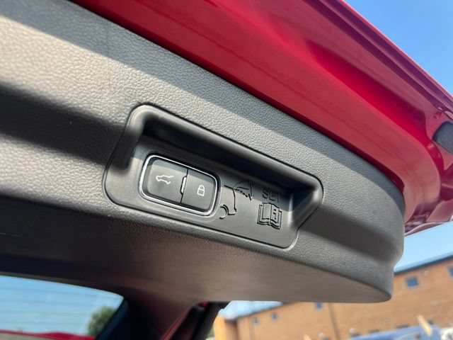 Certified 2025 Ford Explorer Platinum AWD/4WD image 24