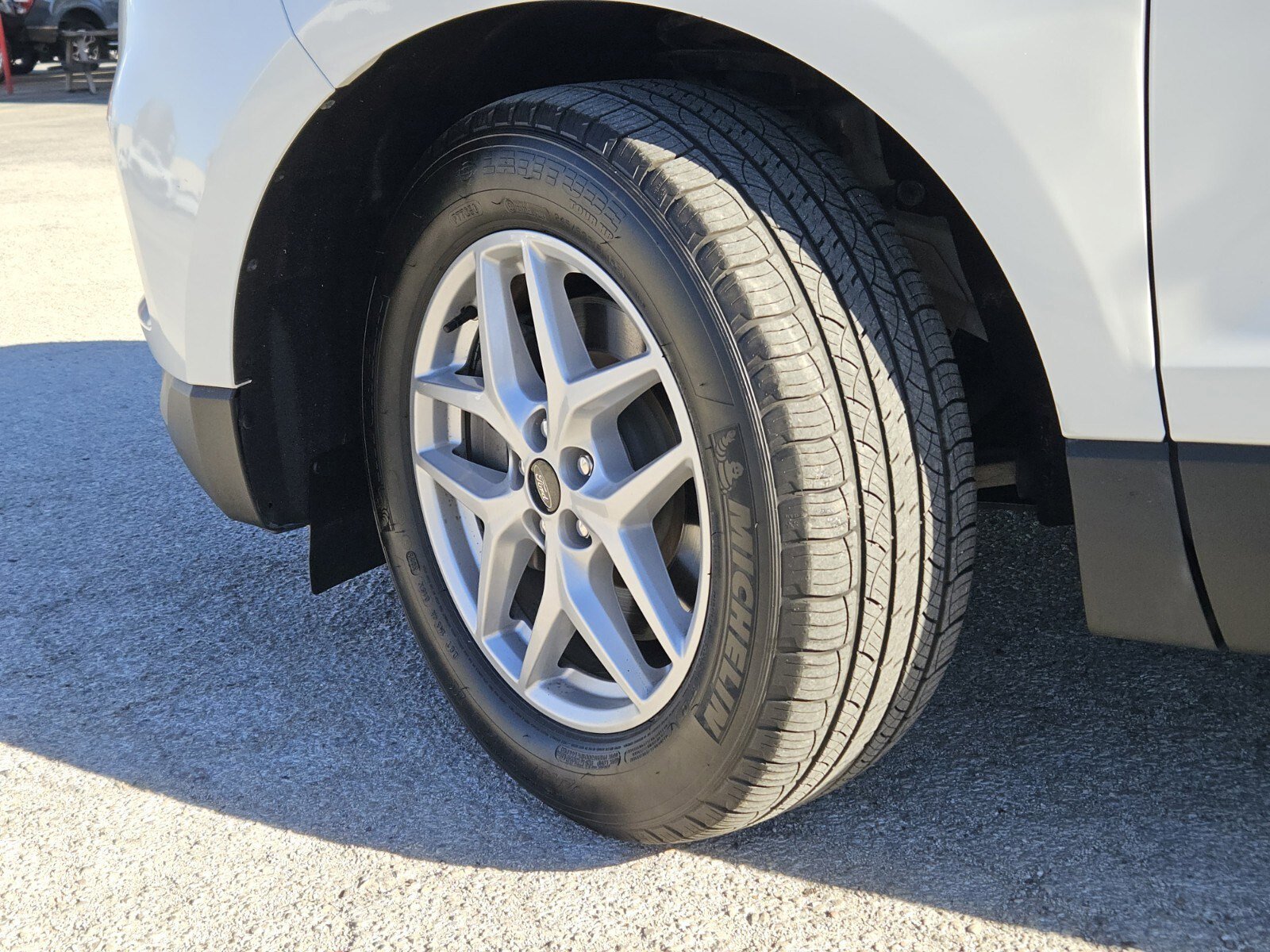 Certified 2024 Ford Edge SEL w/ Convenience Package image 33