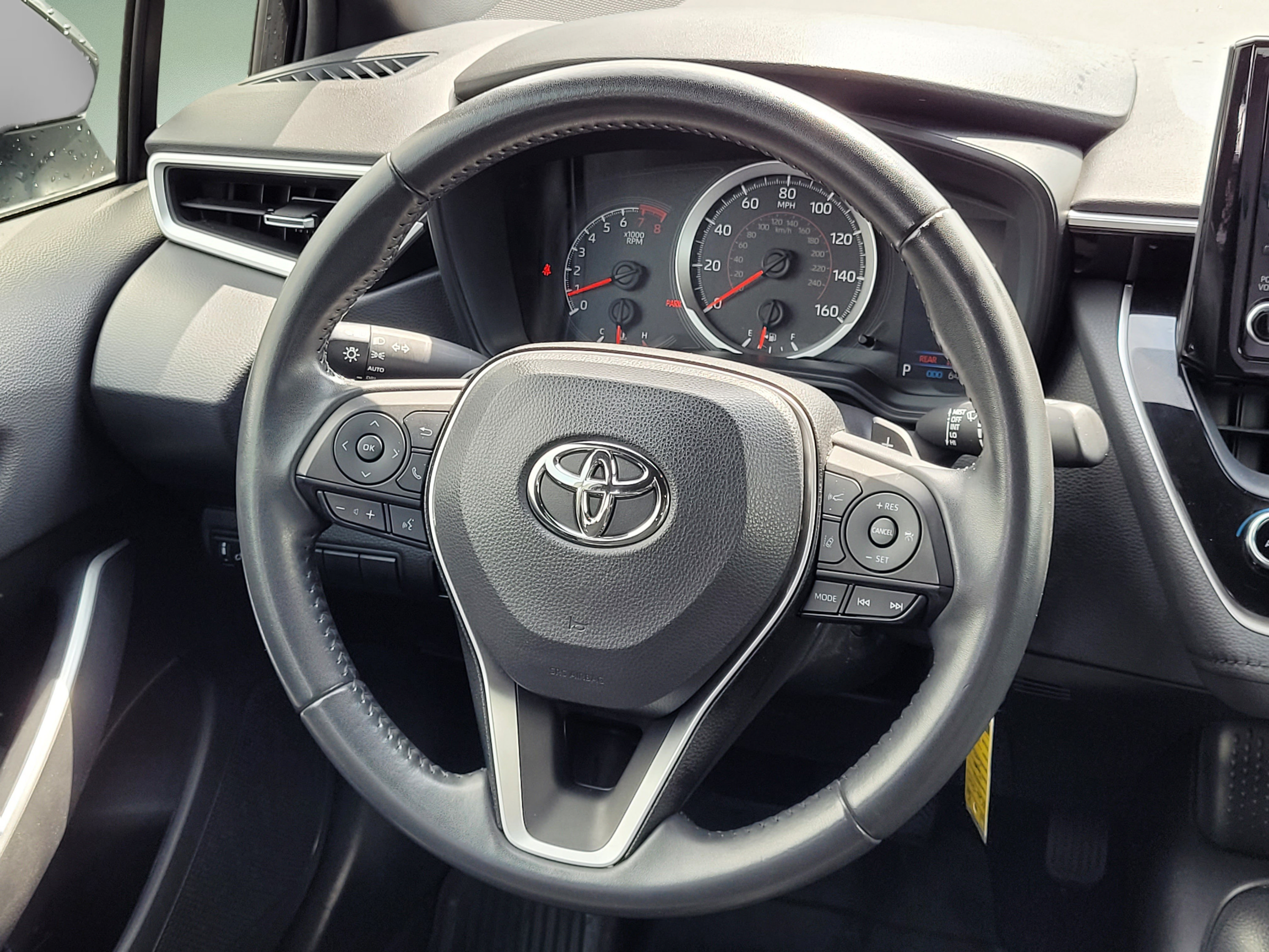 Used 2022 Toyota Corolla SE FWD image 12