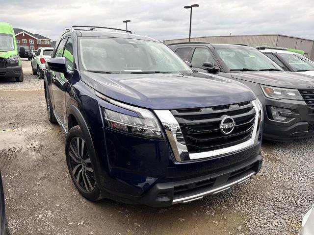 Used 2024 Nissan Pathfinder Platinum w/ Cargo Package image 2