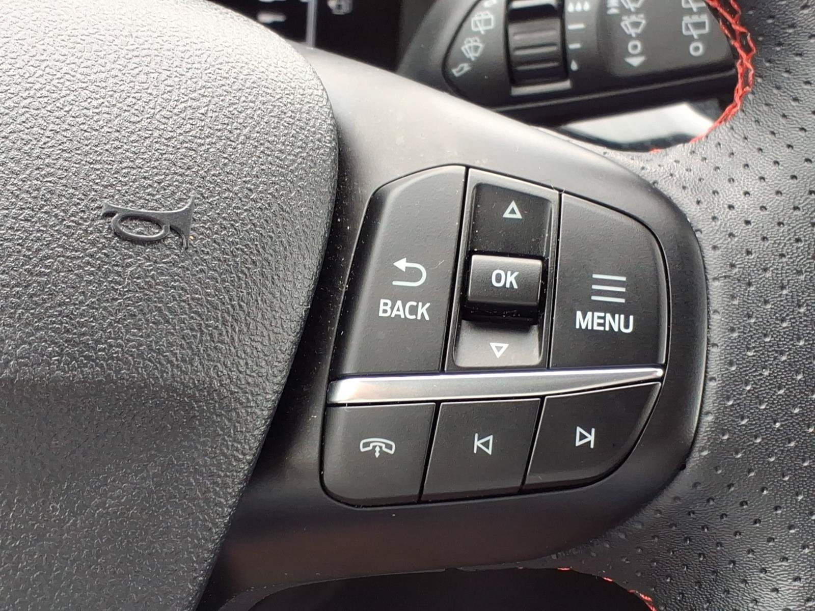 Certified 2024 Ford Escape ST-Line w/ Tech Pack #1 AWD/4WD image 25