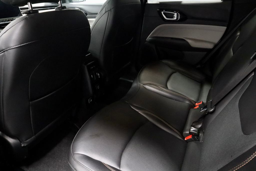 Used 2023 Jeep Compass Limited AWD/4WD image 20