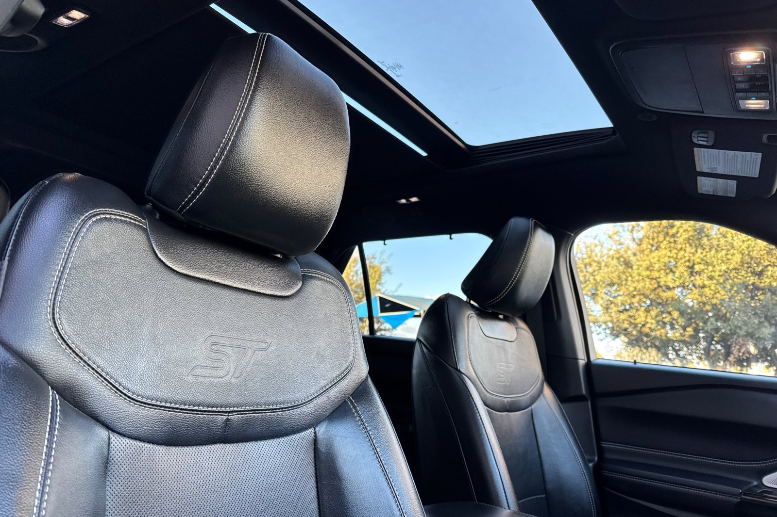 Certified 2022 Ford Explorer ST w/ Equipment Group 401A image 21