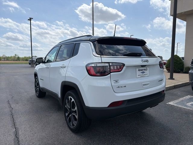 Used 2022 Jeep Compass Limited AWD/4WD image 7