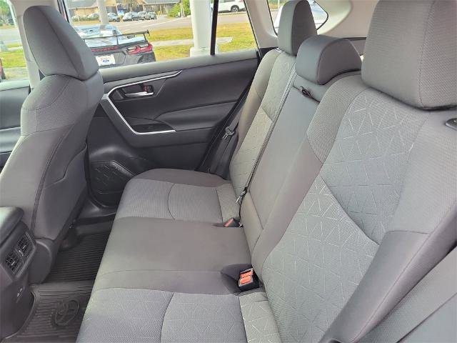 Used 2022 Toyota RAV4 XLE image 13