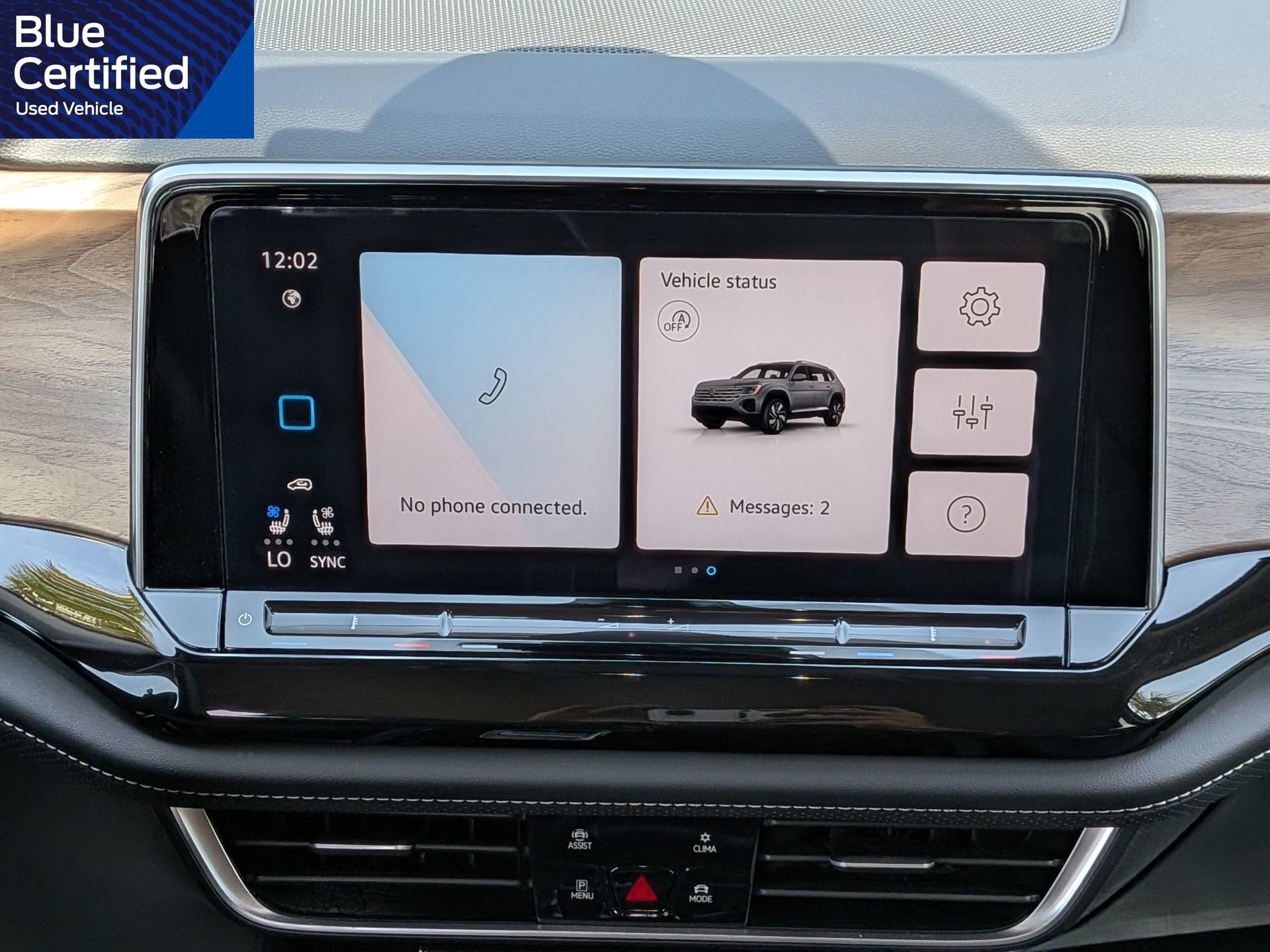 Used 2025 Volkswagen Atlas SE FWD image 21