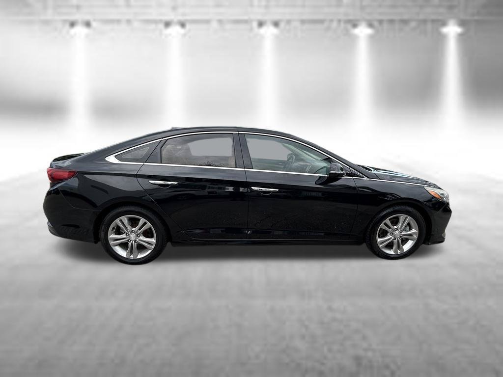 Used 2018 Hyundai Sonata Limited w/ Cargo Package FWD image 3