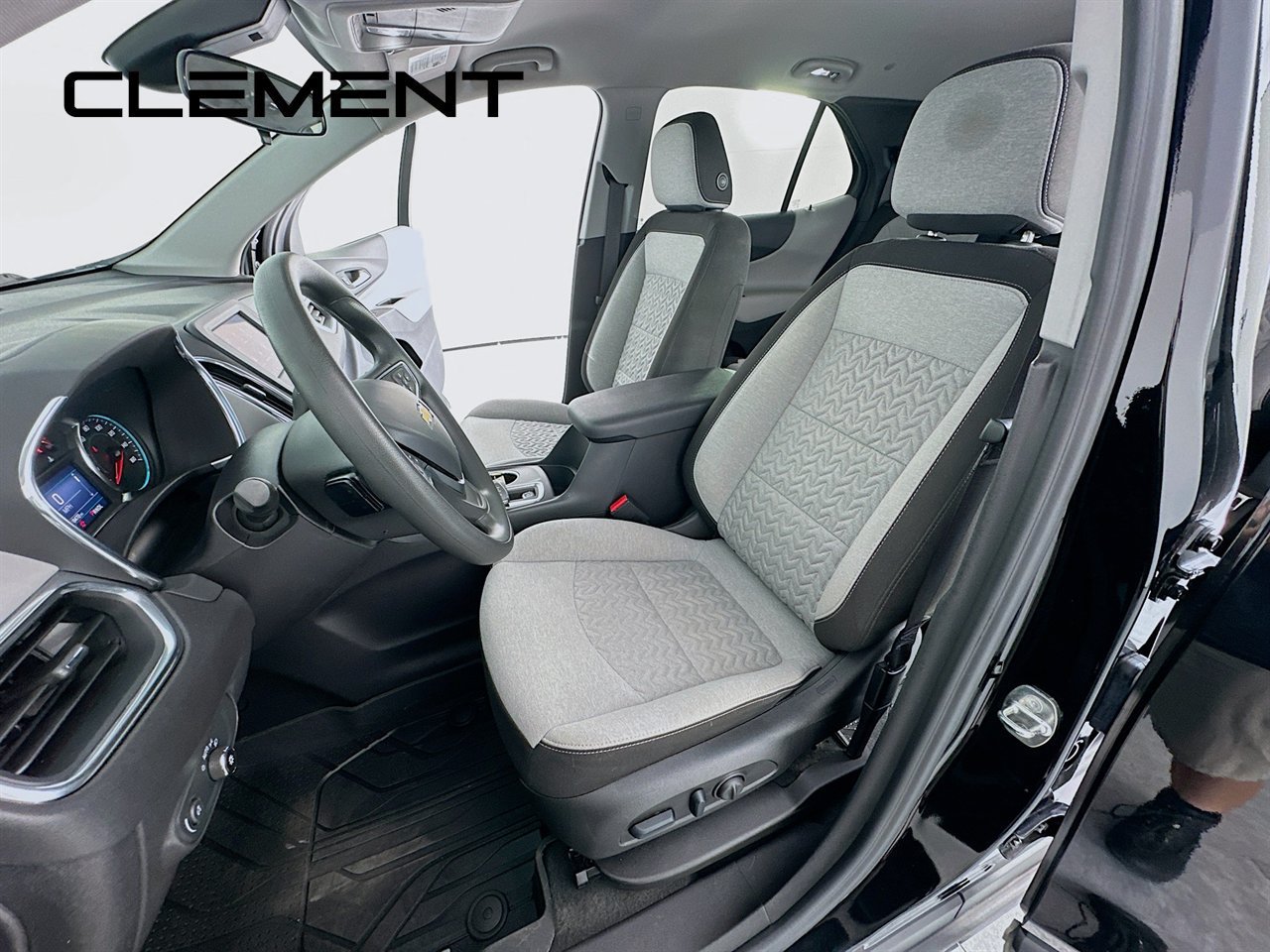 Used 2024 Chevrolet Equinox LS w/ LS Convenience Package FWD image 28