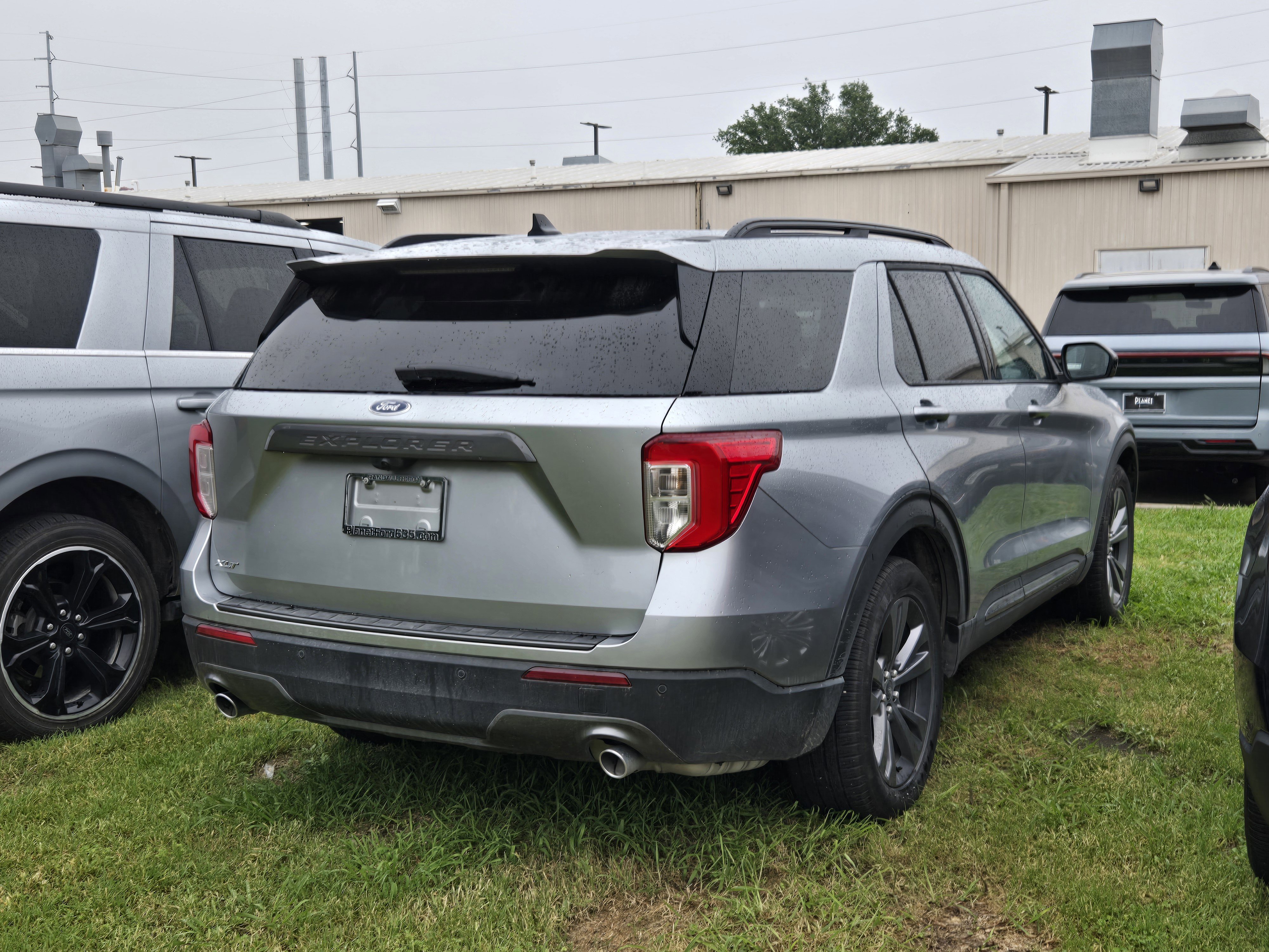Certified 2023 Ford Explorer XLT w/ Equipment Group 202A RWD image 4
