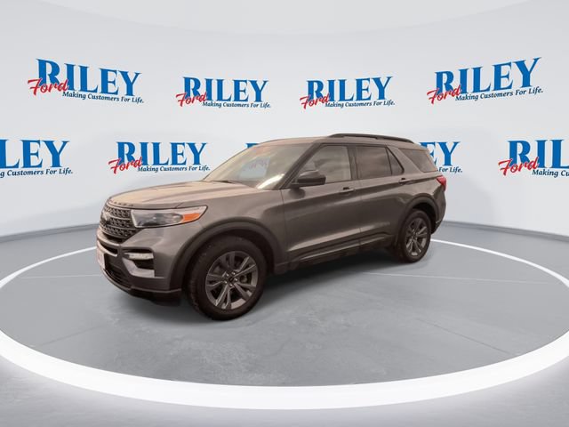 Certified 2023 Ford Explorer XLT w/ Equipment Group 202A AWD/4WD image 4