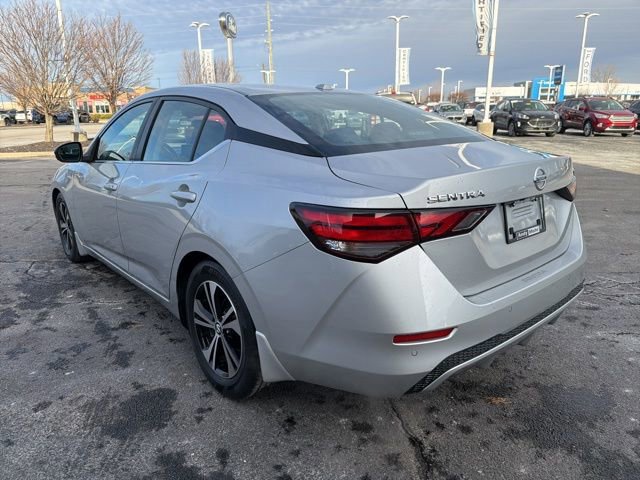 Used 2020 Nissan Sentra SV image 2