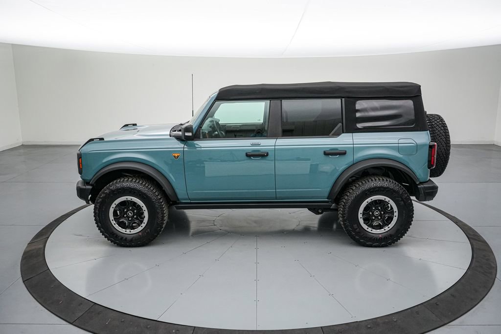 Certified 2022 Ford Bronco Badlands AWD/4WD image 8