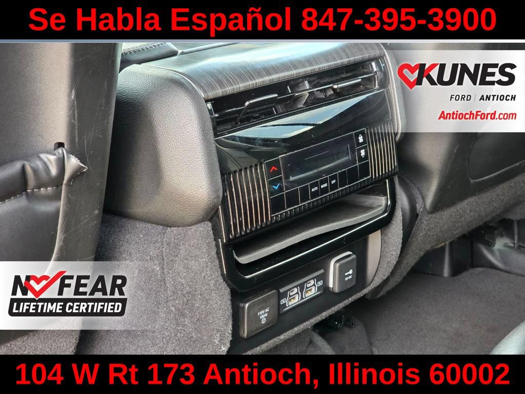 Used 2024 Jeep Wagoneer L Series II w/ Flexible Seating Group AWD/4WD image 30