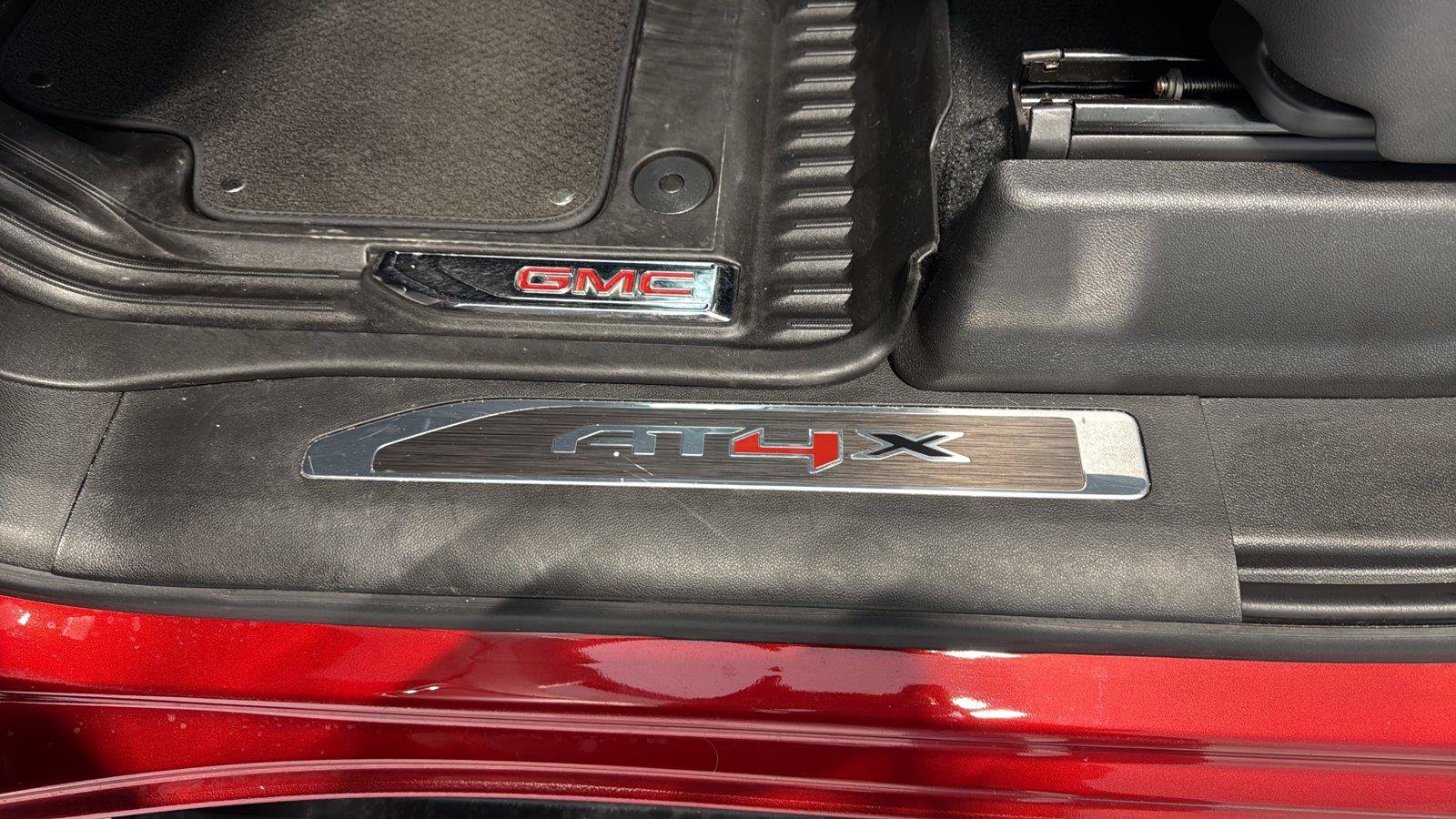 Used 2025 GMC Sierra 2500 AT4X AWD/4WD image 41