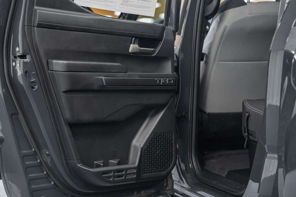 Used 2025 Toyota Tacoma TRD Sport AWD/4WD image 46