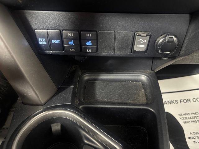 Used 2018 Toyota RAV4 Limited FWD image 16