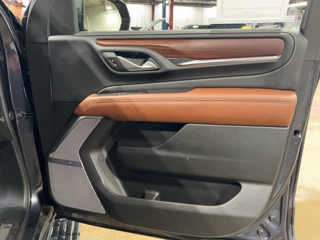 Used 2024 GMC Yukon Denali Ultimate AWD/4WD image 19