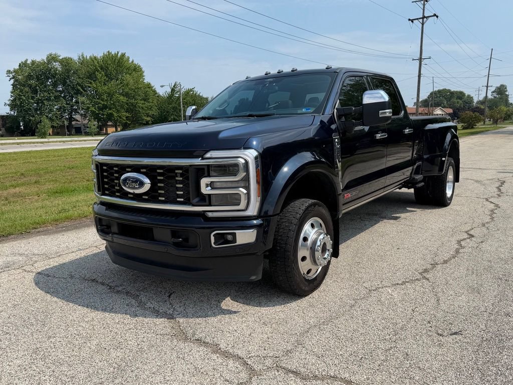 Certified 2025 Ford F450 Platinum w/ Platinum Plus Package AWD/4WD image 9