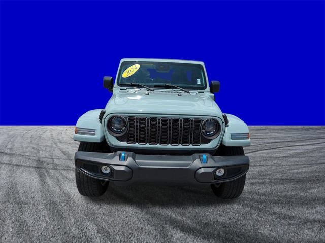 Used 2024 Jeep Wrangler Unlimited w/ LED Headlamp & Fog Lamp Group AWD/4WD image 9