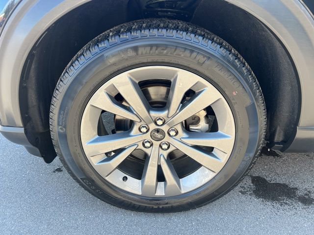 Certified 2021 Ford Explorer XLT w/ Equipment Group 202A image 10