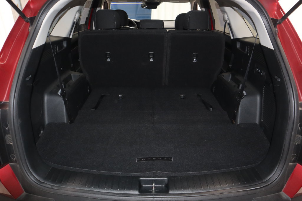 Used 2023 Kia Sorento LX FWD image 17